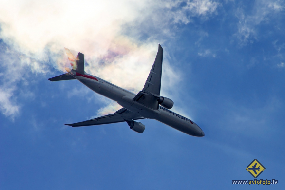Boeing 777-323/ER